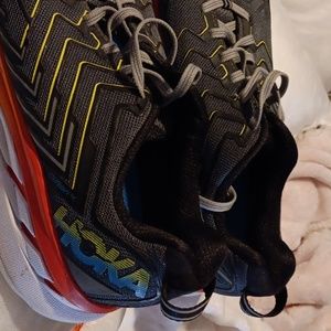 Hoka One One Men's Size 9 Clifton 4 Running Sneakers Black Orange